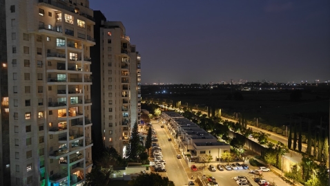 OnePlus 15R: מכשיר דגל במחיר ביניים