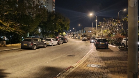 OPPO Reno15 F 5G: עמידות מרשימה, קושי בביצועים