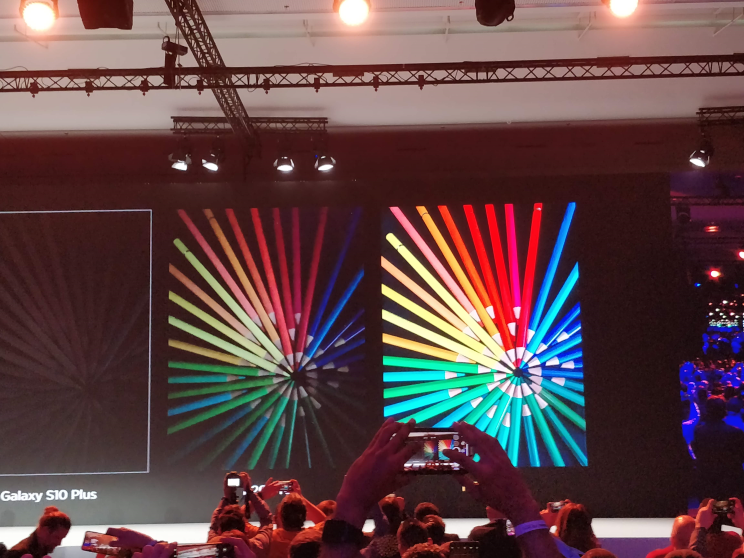 Huawei משיקה בפריז את סדרת הדגל החדשה - P30