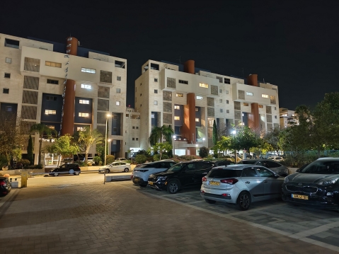 VIVO V40 5G: מבקש צ'אנס