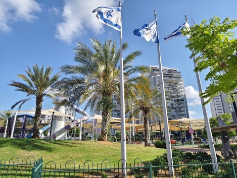 VIVO V40 5G: מבקש צ'אנס