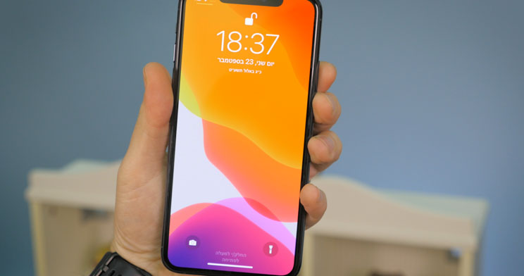 iPhone 11 Pro Max מול Galaxy Note 10 Plus
