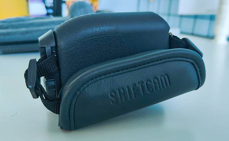 בדקנו את אביזרי יצירת התוכן של ShiftCam