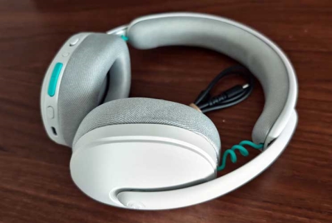 Logitech G325 LIGHTSPEED: עדיפות לגיימינג, פחות מדיה