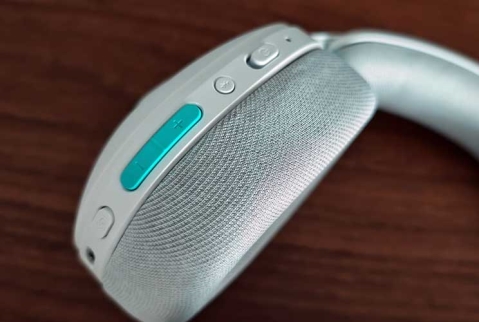 Logitech G325 LIGHTSPEED: עדיפות לגיימינג, פחות מדיה