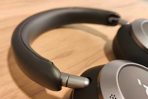 Anker Soundcore Space One Pro: באס מהדהד ועיצוב מתקפל