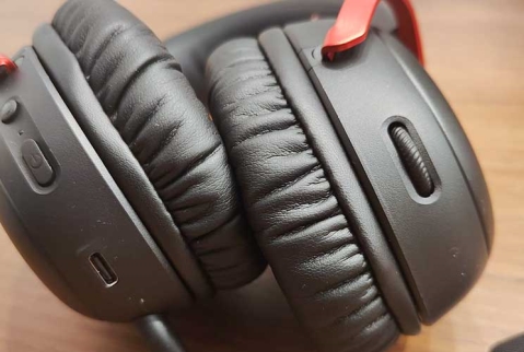 HyperX Cloud III Wireless: המרחביות שגנבה את ההצגה