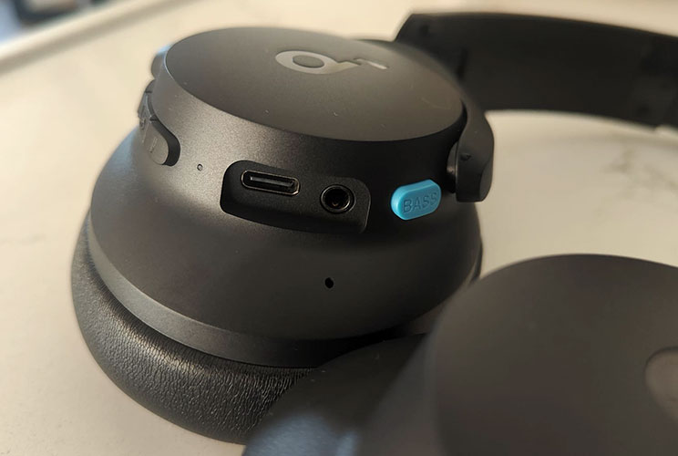 Anker Soundcore Q11i: איטום פסיבי ומבנה מתקפל