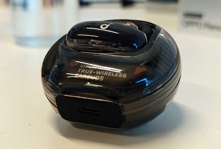 Anker soundcore V40i: תמורה נהדרת לאצנים Anker soundcore V40i: תמורה נהדרת לאצנים