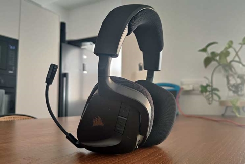 Corsair VOID WIRELESS v2: סאונד מרחבי בלי להתאמץ Corsair VOID WIRELESS v2: סאונד מרחבי בלי להתאמץ