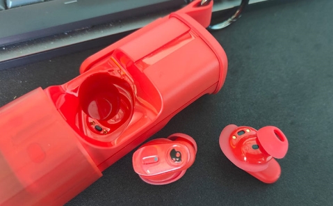 Skullcandy Method 360 ANC: סינון רעשים מוצלח וקייס מגושם