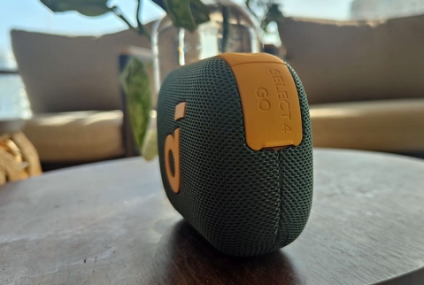 Anker soundcore Select 4 Go: קומפקטי ומוגבל