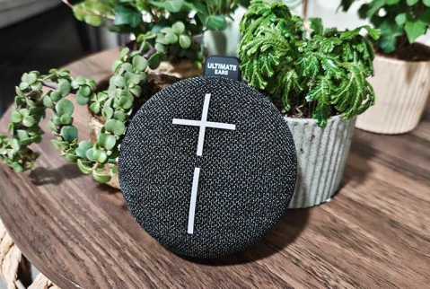 Ultimate Ears Miniroll: השרירן הקומפקטי