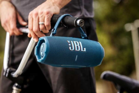 חדש על המדף: JBL Flip 7 ו-Charge 6