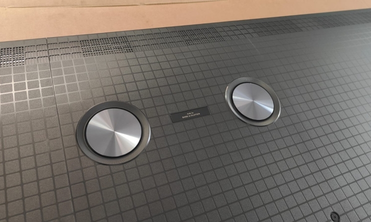 TCL 75C7K: מסתכלת לשמש בעיניים TCL 75C7K: מסתכלת לשמש בעיניים