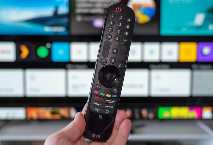 OLED מול QLED Neo: קרב המסכים