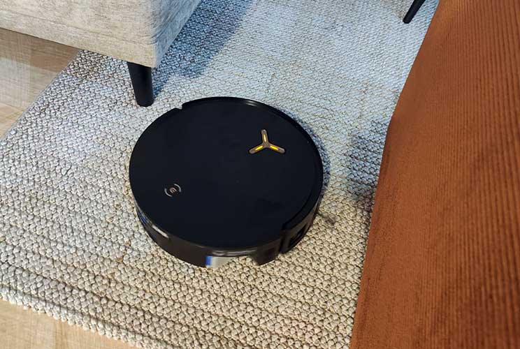 ECOVACS Deebot X8 Pro Omni: הרובוט עם הרולר