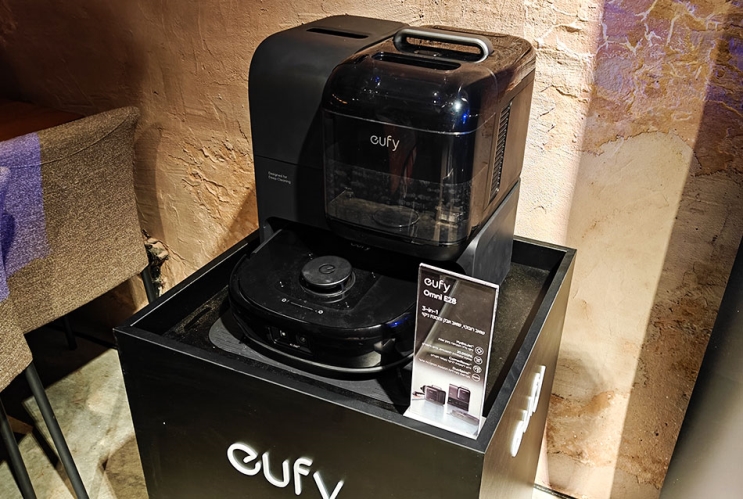 חדש מ-Eufy: שואב רובוטי שהופך לאלחוטי