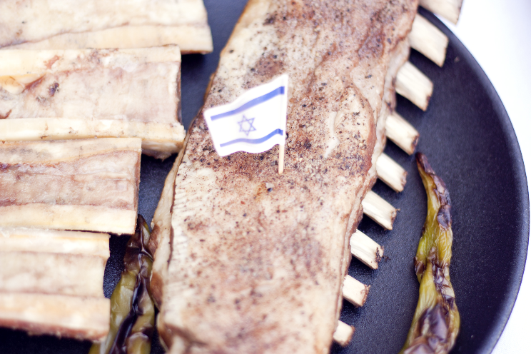 הטיפ של נבות - שף קצביית אנגוס לברביקיו המושלם