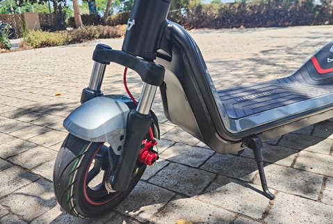 NIU KQi300X: לרכיבה יציבה בעיר