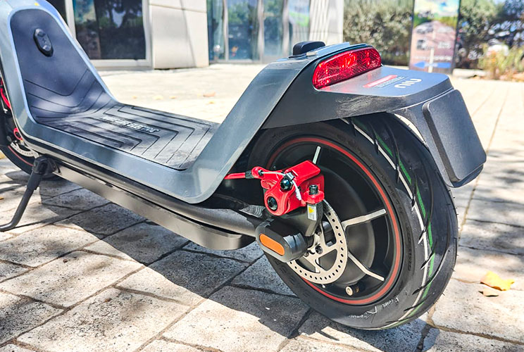 NIU KQi300X: לרכיבה יציבה בעיר NIU KQi300X: לרכיבה יציבה בעיר