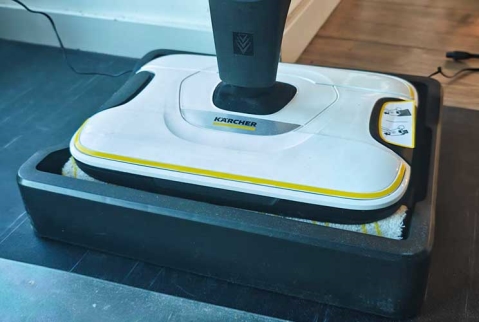 Karcher FC7 Cordless: ביצועים טובים, נוחות מוגבלת Karcher FC7 Cordless: ביצועים טובים, נוחות מוגבלת