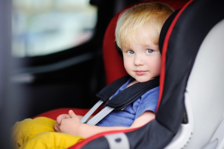בדקנו: הכפתור - מערכת למניעת שכחת ילדים ברכב