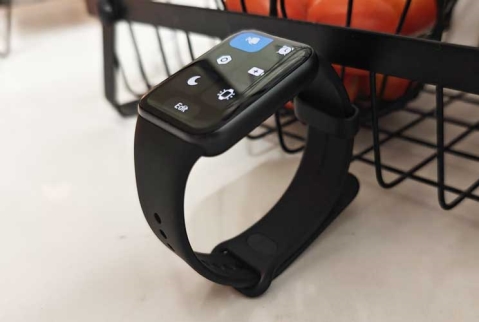 Xiaomi Smart Band 10 Pro: הצמיד החכם התבגר Xiaomi Smart Band 10 Pro: הצמיד החכם התבגר