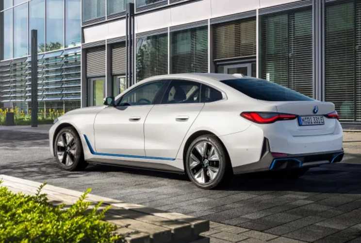 BMW i4 eDrive35: חשמלית פרימיום ברמת כניסה

